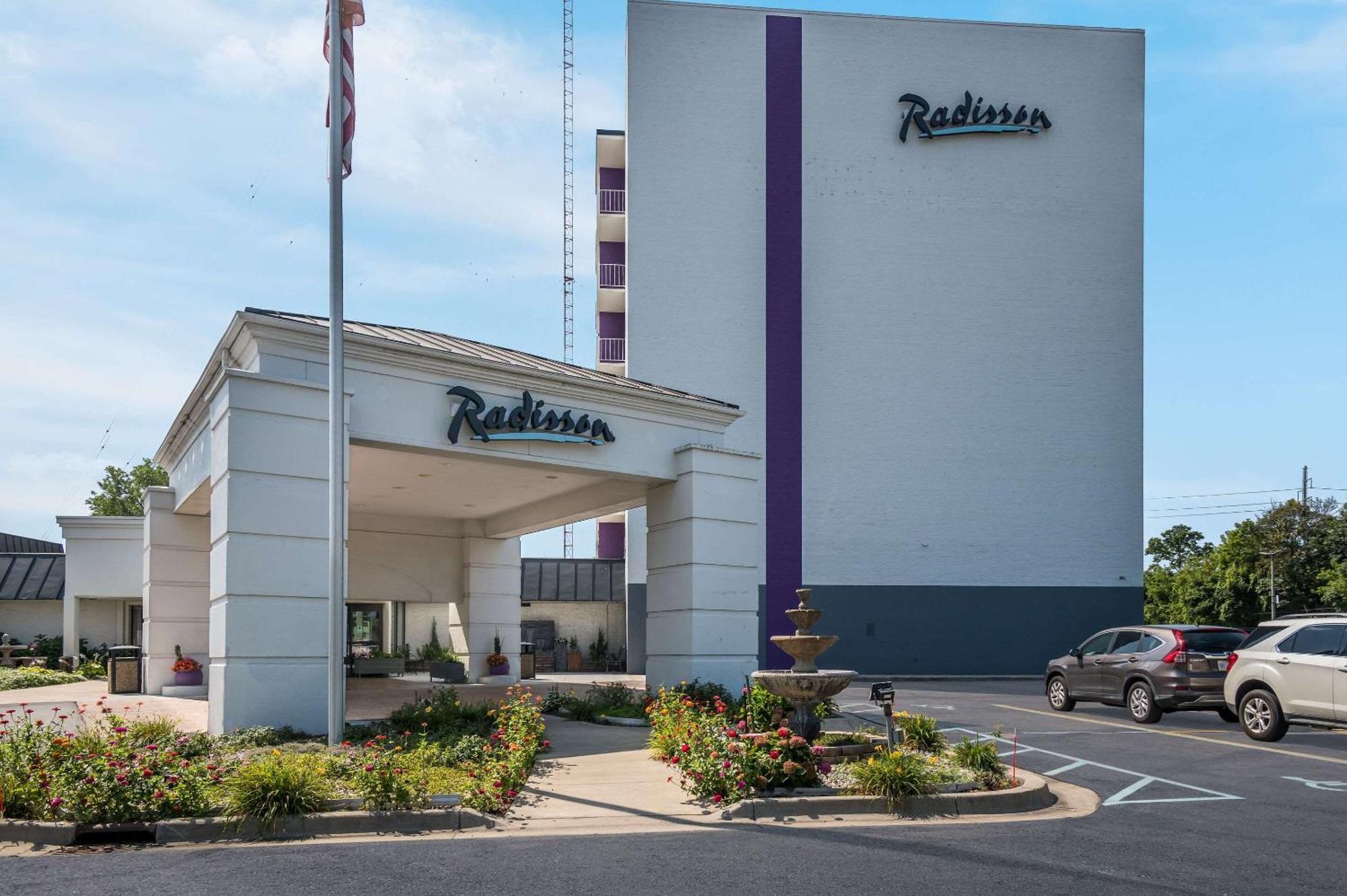 Radisson Hotel Grand Rapids Riverfront Zewnętrze zdjęcie