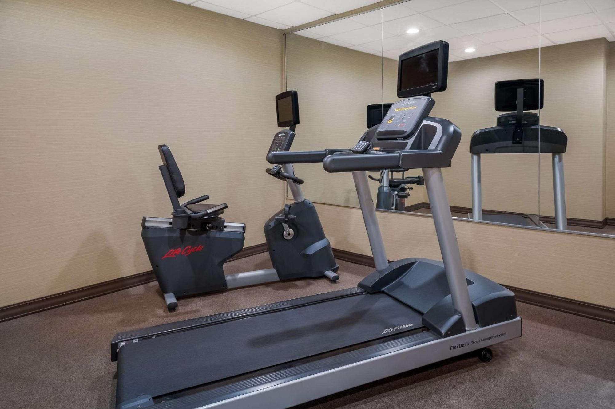 Radisson Hotel Grand Rapids Riverfront Zewnętrze zdjęcie